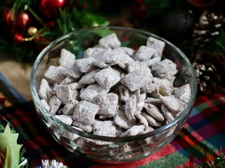 Trash, A Quick and Easy Holiday Treat To Share With The Whole Family