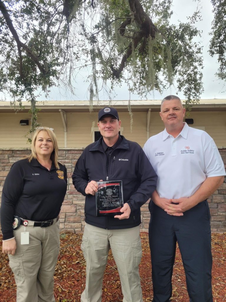 Operations Chief Recognized For Performing Life Saving Actions While Off Duty